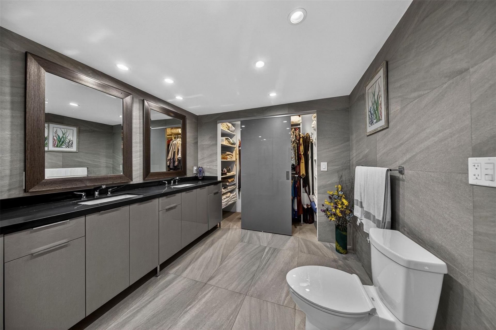 918 NE 4th Street, Hallandale Beach, FL 33009 Photo