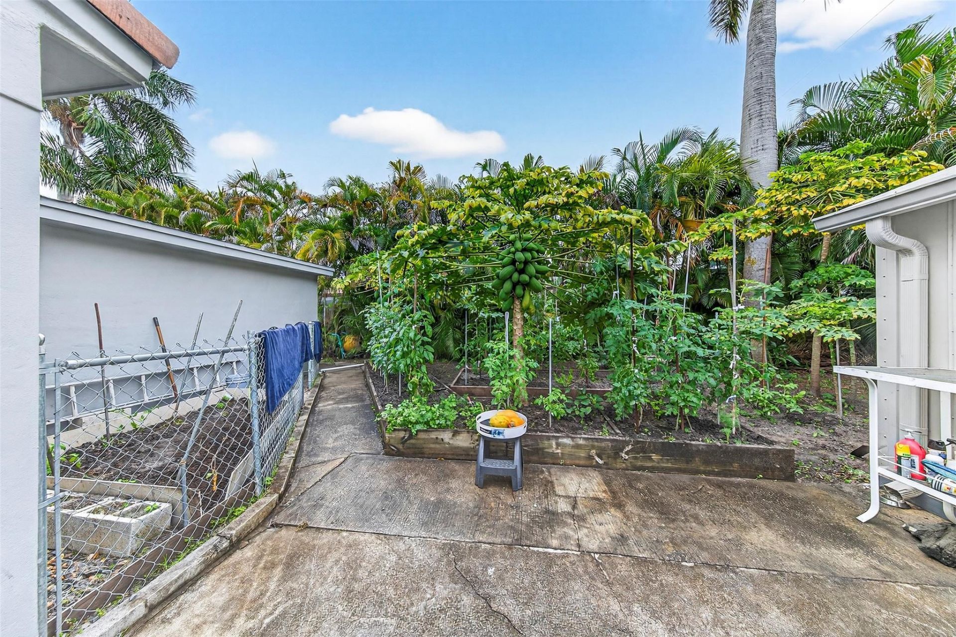 918 NE 4th Street, Hallandale Beach, FL 33009 Photo