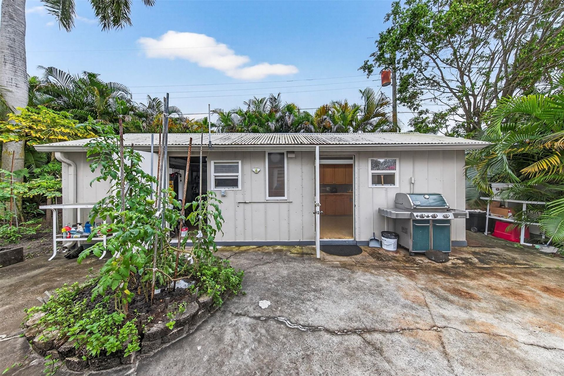 918 NE 4th Street, Hallandale Beach, FL 33009 Photo