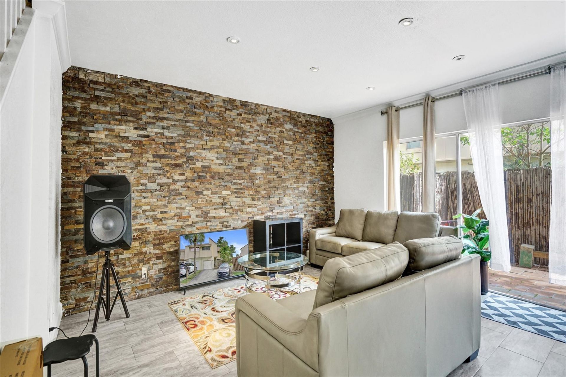 8226 NW 8th Place, Unit 6, Fort Lauderdale, FL 33324 Photo