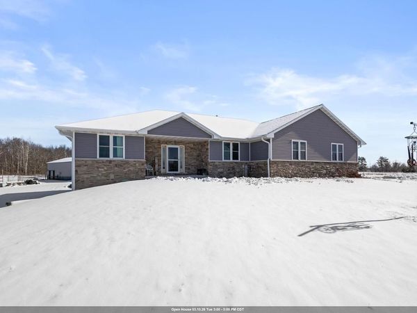 8464 COUNTY ROAD S, Pulaski, WI 54162