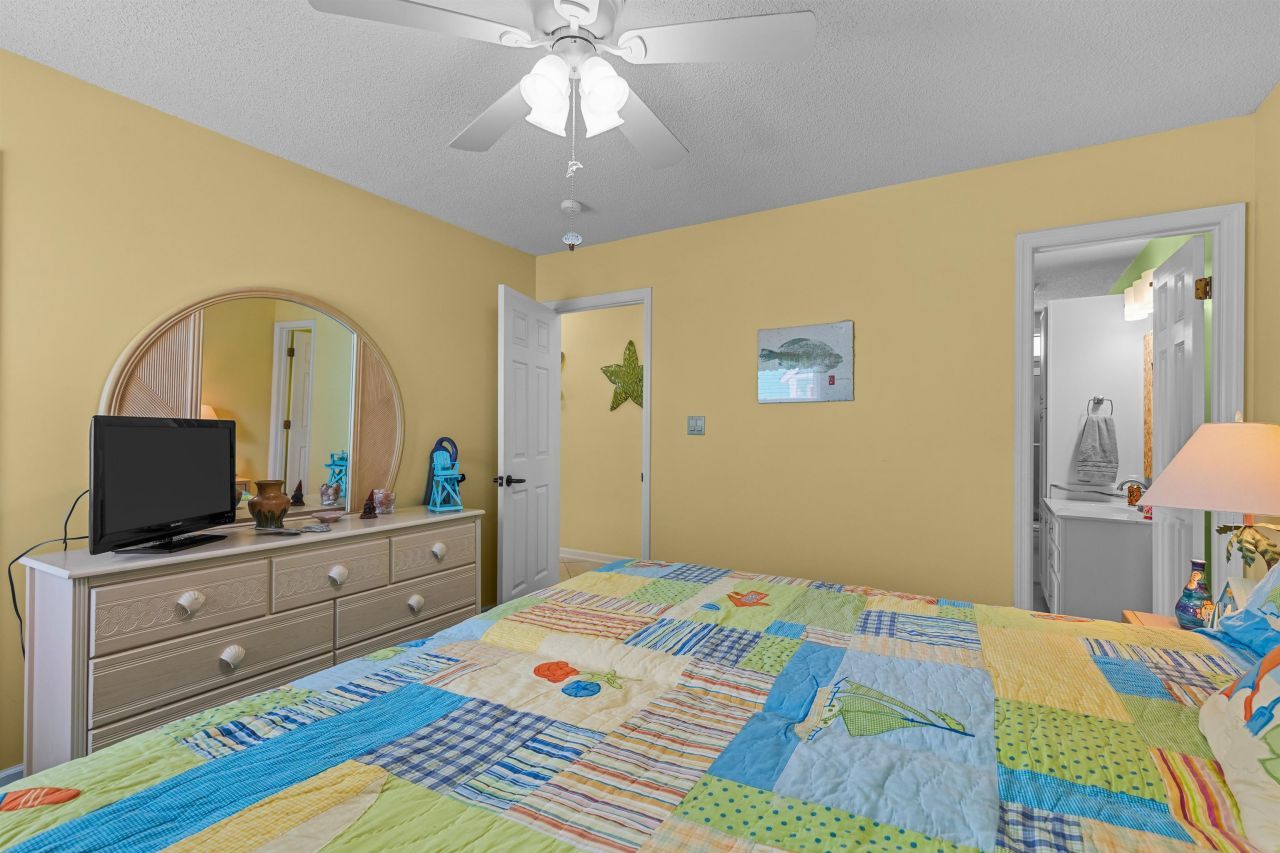 910 S Ocean Blvd. Photo 25