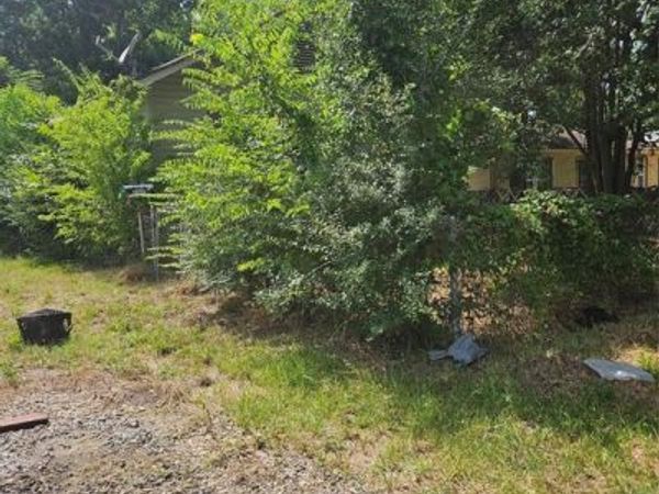 4266 Saint Vincent Avenue , Shreveport, LA 71108