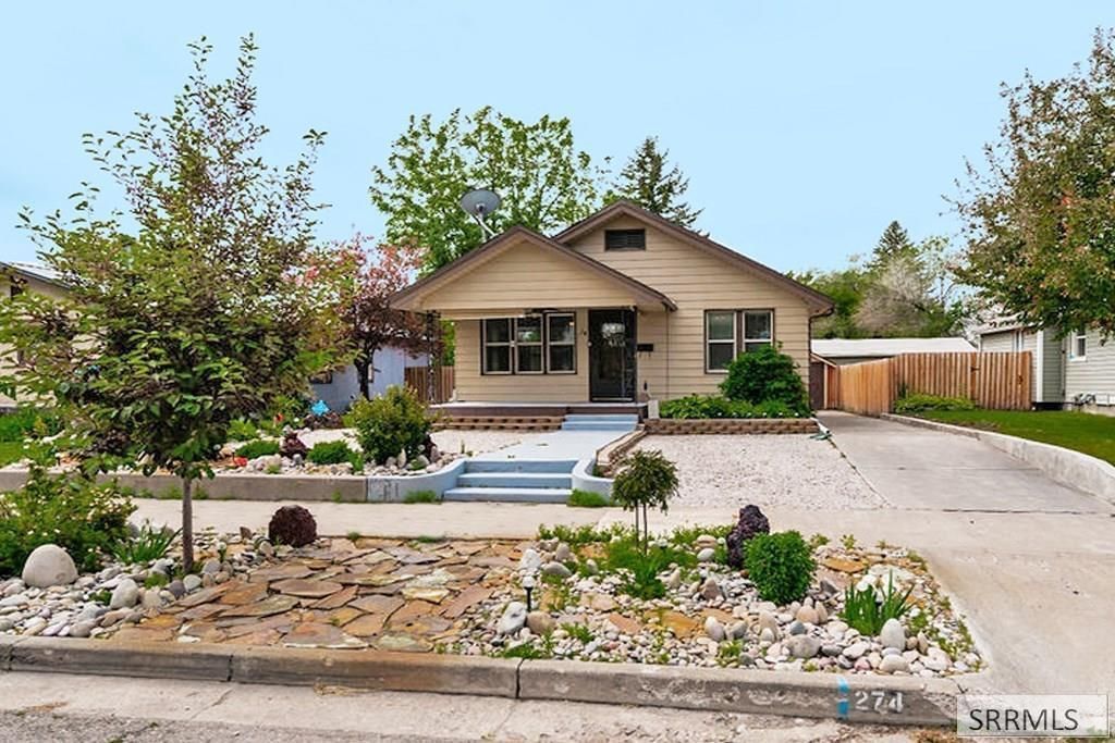 274 4th Street primary photo