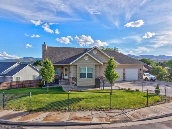 1279 Swisher, Pocatello, ID 83204