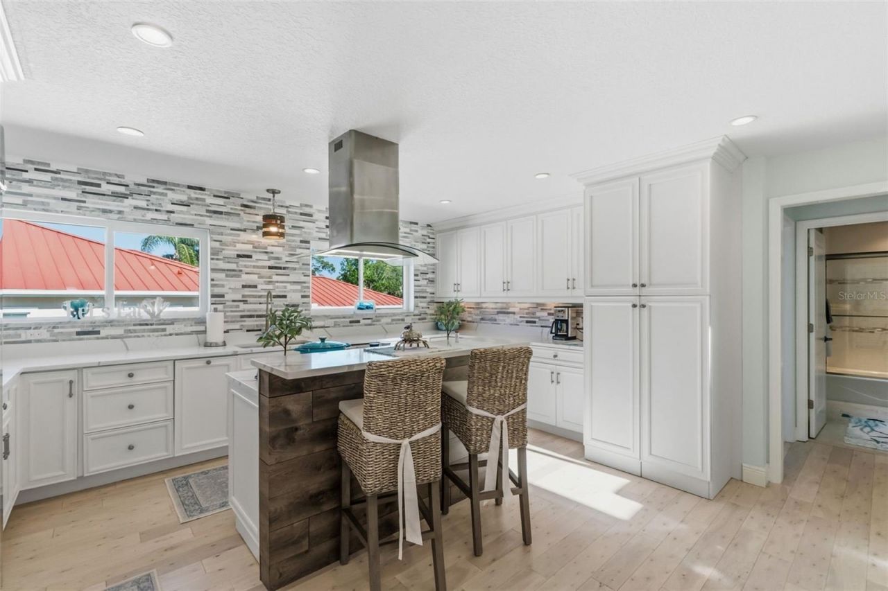 1725 Baywood Drive, Sarasota, FL 34231 Photo