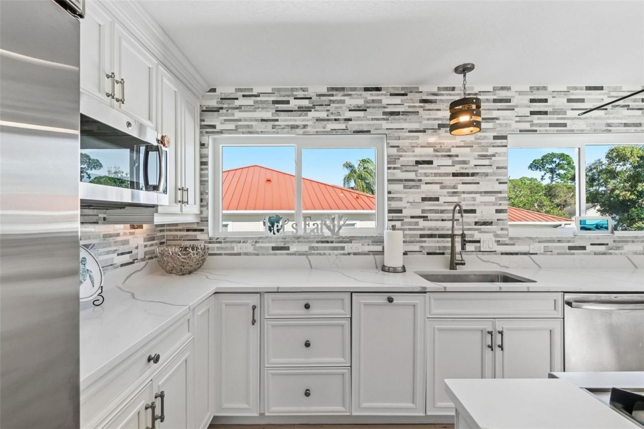1725 Baywood Drive, Sarasota, FL 34231 Photo