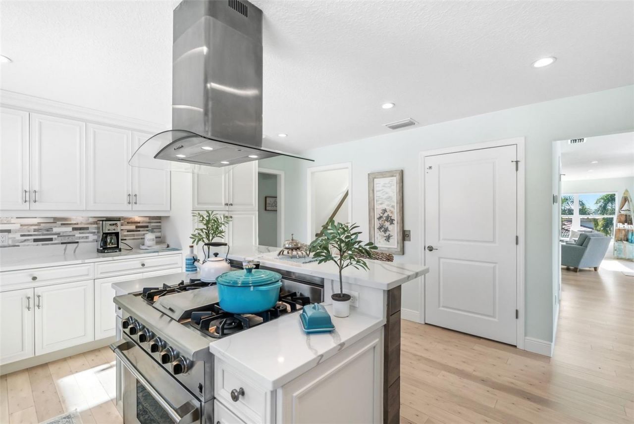 1725 Baywood Drive, Sarasota, FL 34231 Photo