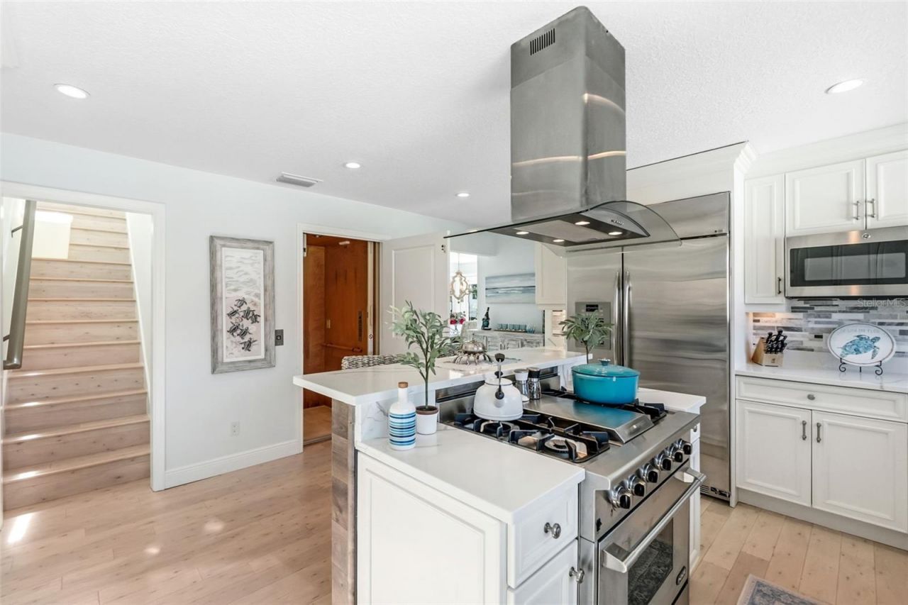 1725 Baywood Drive, Sarasota, FL 34231 Photo
