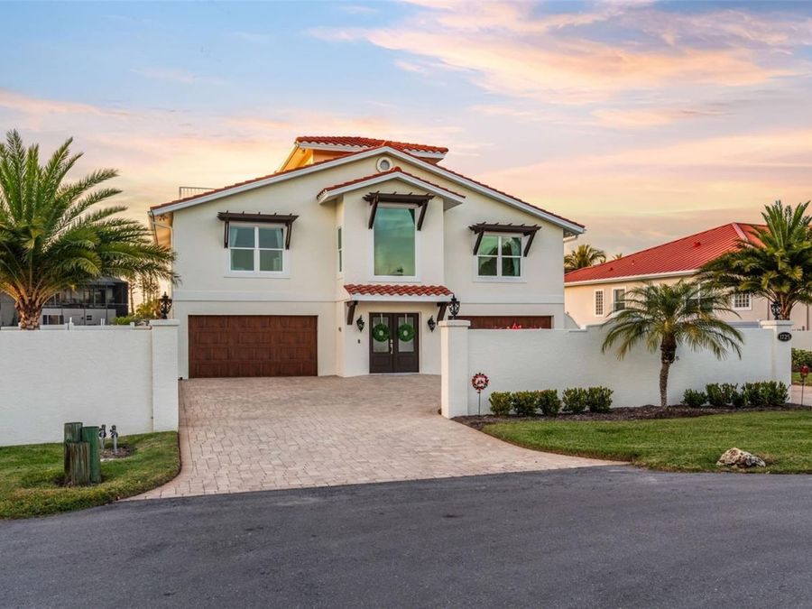 Property Image 100