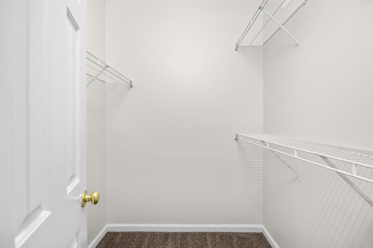 5846 Longwood Dr. Photo 18