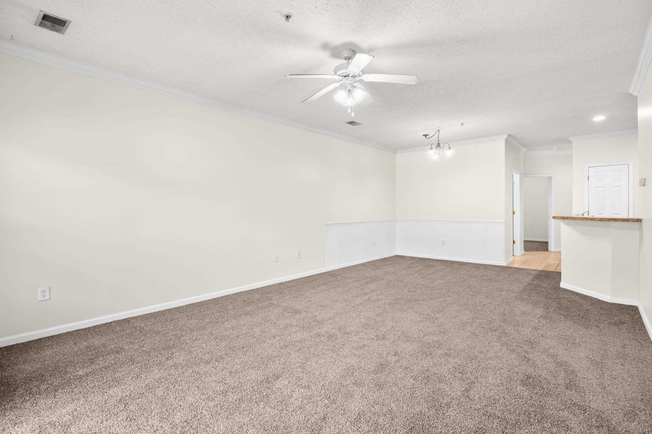 5846 Longwood Dr. Photo 29