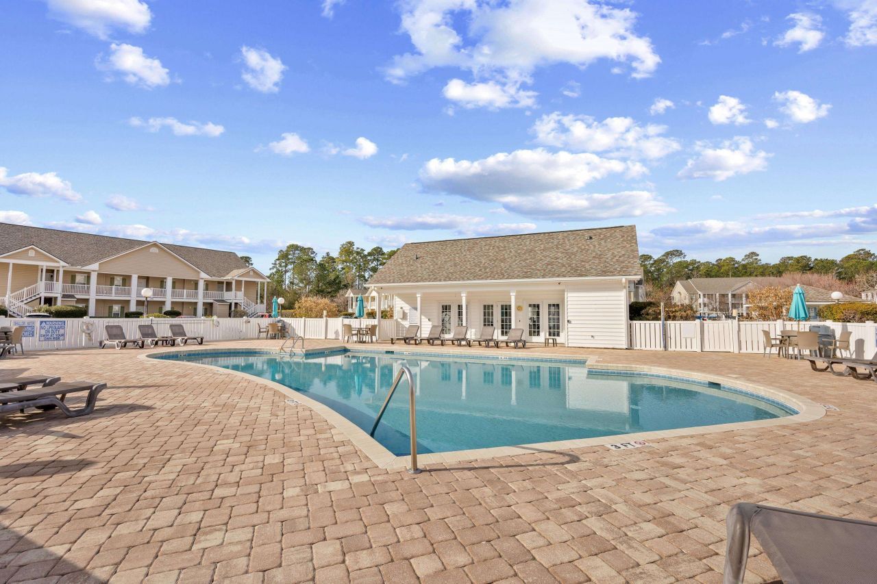 5846 Longwood Dr. Photo 38