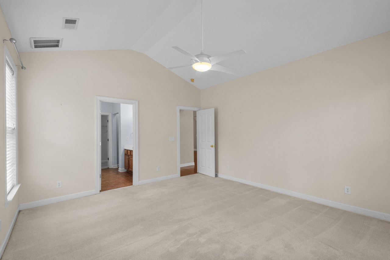 242 Barony Pl. Photo 18
