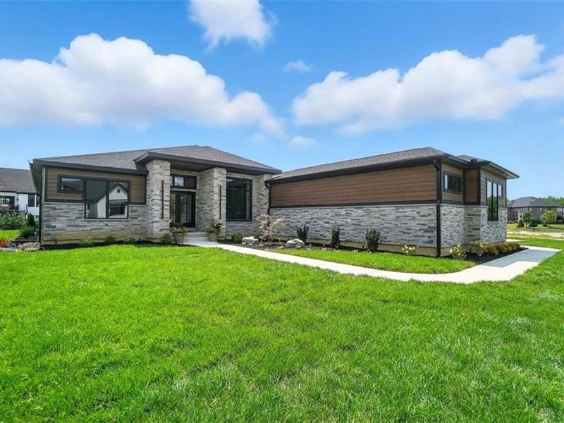 1890 Horseshoe Bend, Dayton, OH 45458 Photo 2