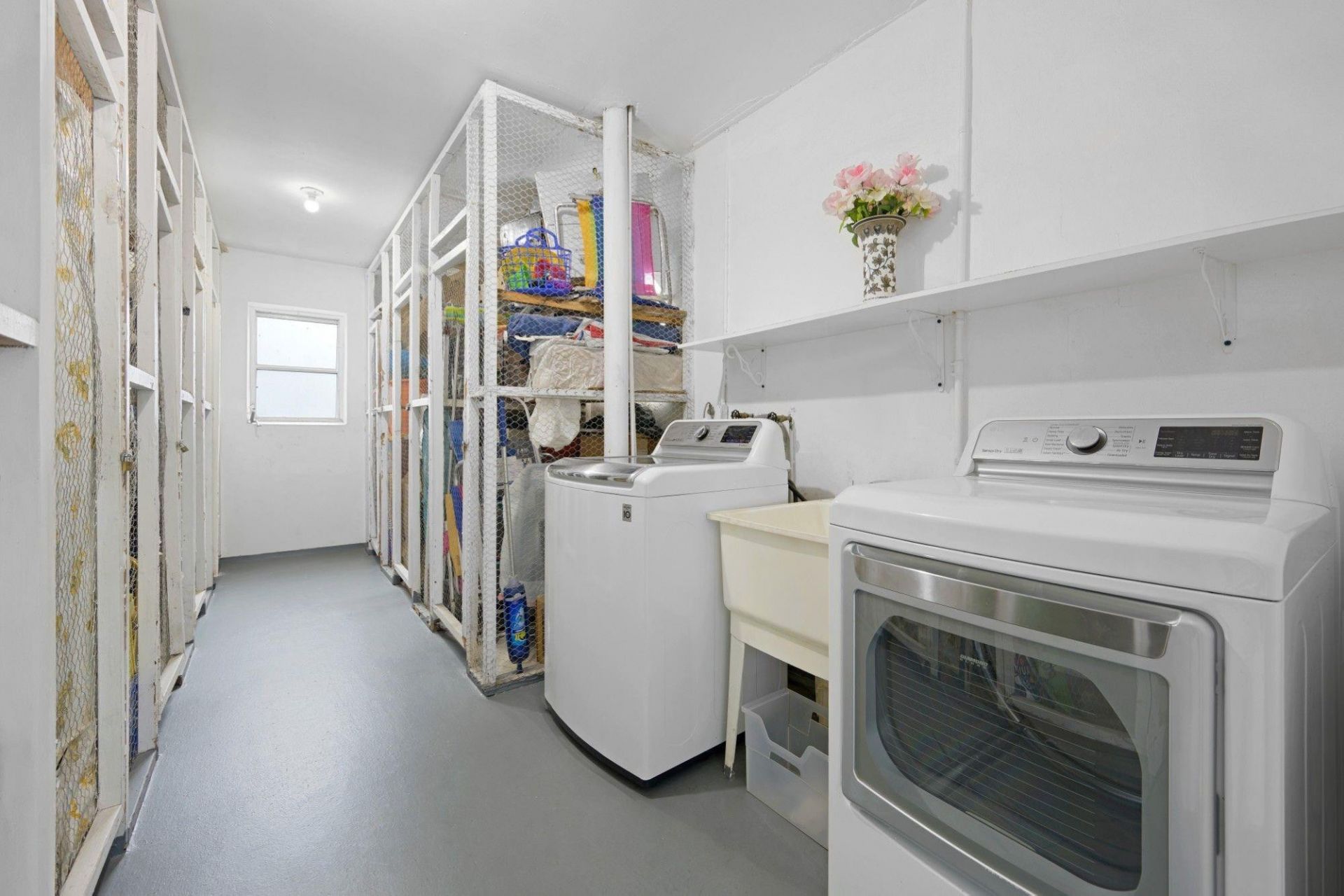 470 Paradise Isle Boulevard, Unit 206, Hallandale Beach, FL 33009 Photo