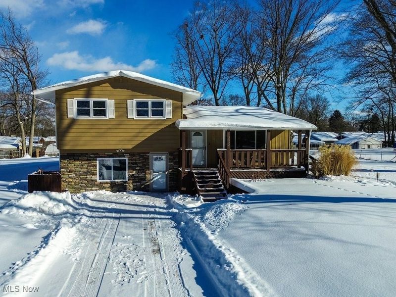 3532 Gary Drive, Mogadore, OH 44260 Photo 2