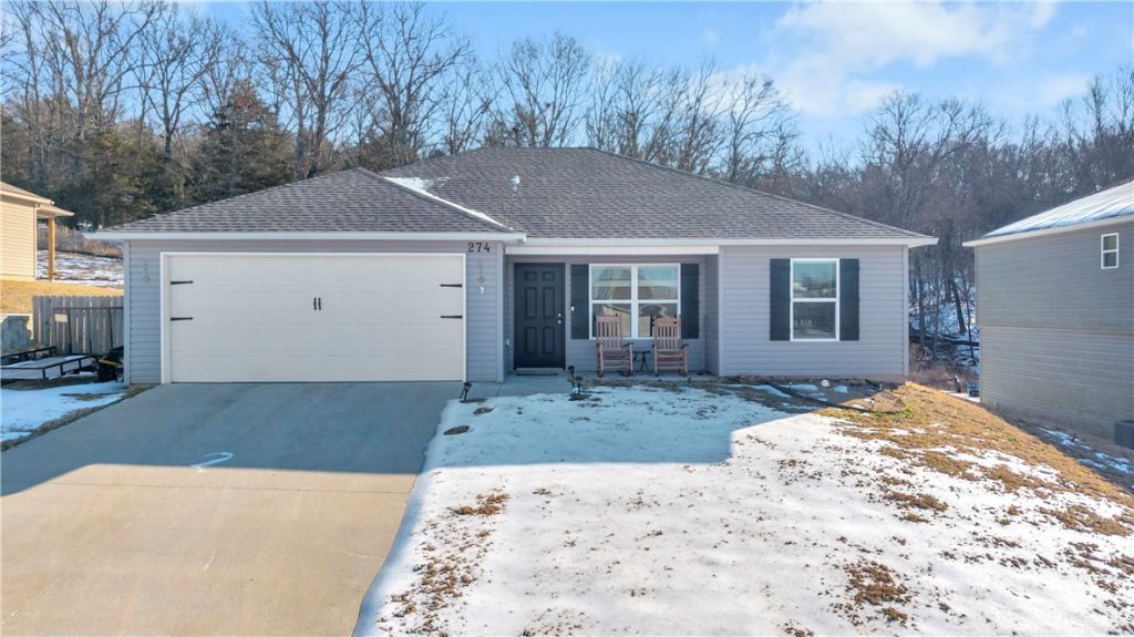 274 Cooper Street, Huntsville, AR 72740 Main Photo