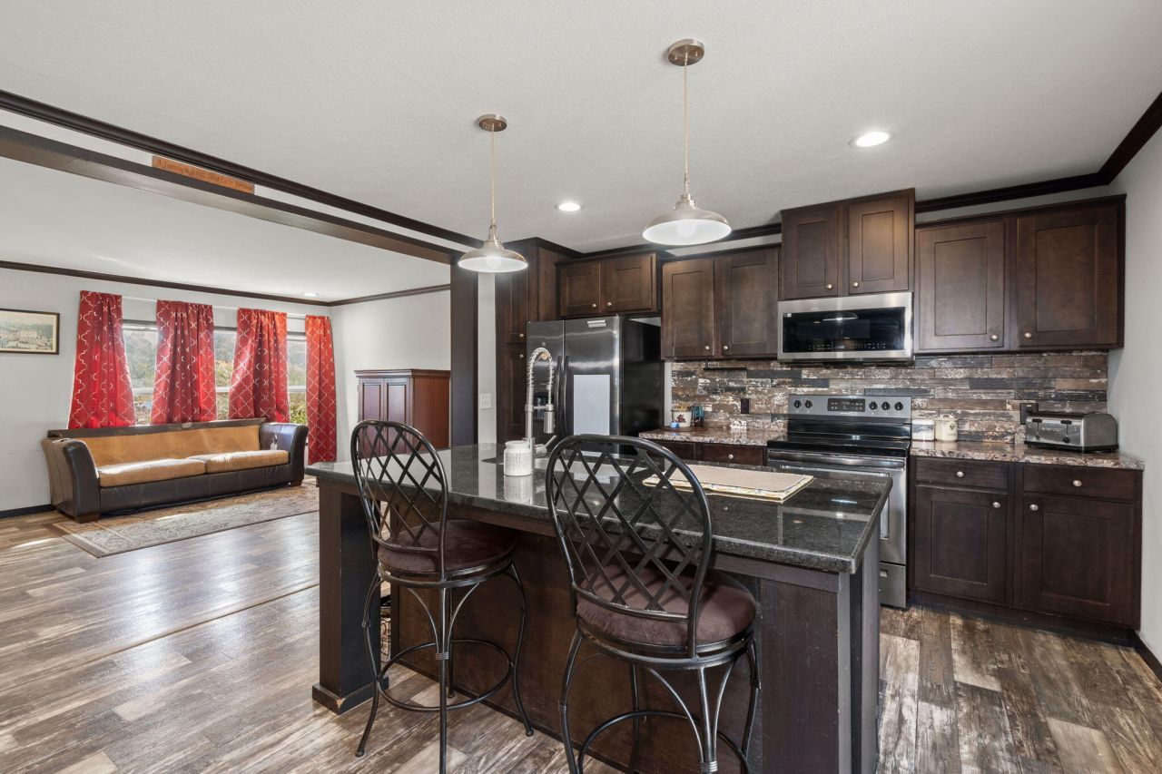 328 Rodeo Drive Photo 13