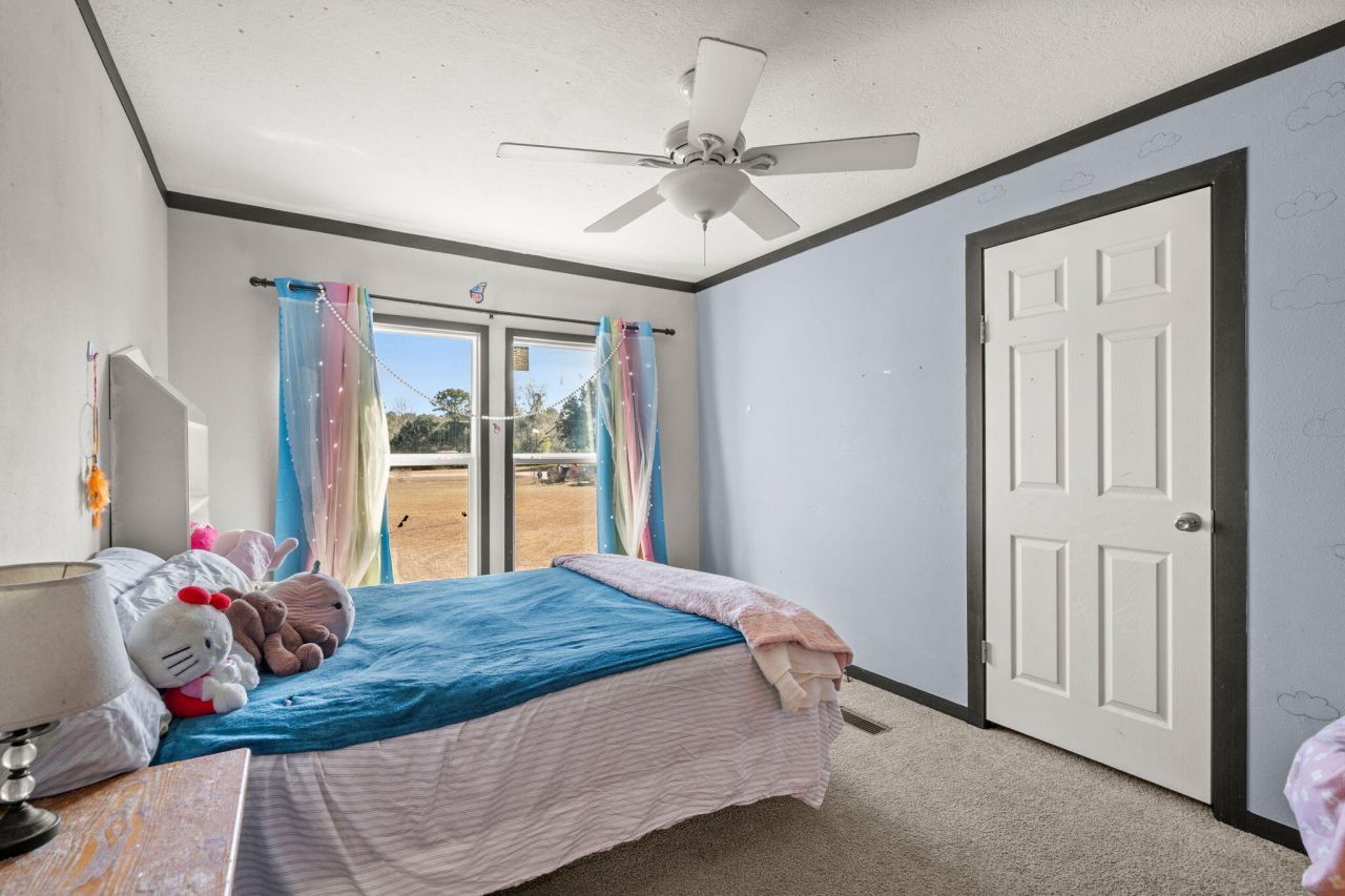 328 Rodeo Drive Photo 22