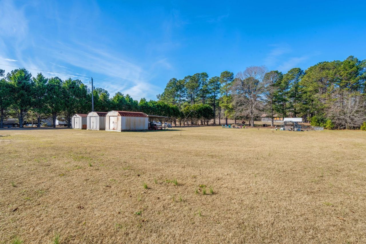 328 Rodeo Drive Photo 32