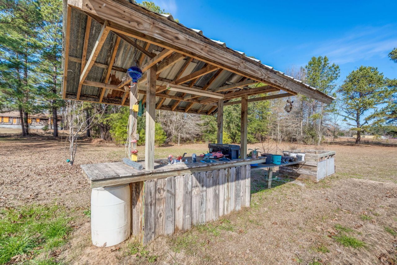 328 Rodeo Drive Photo 33