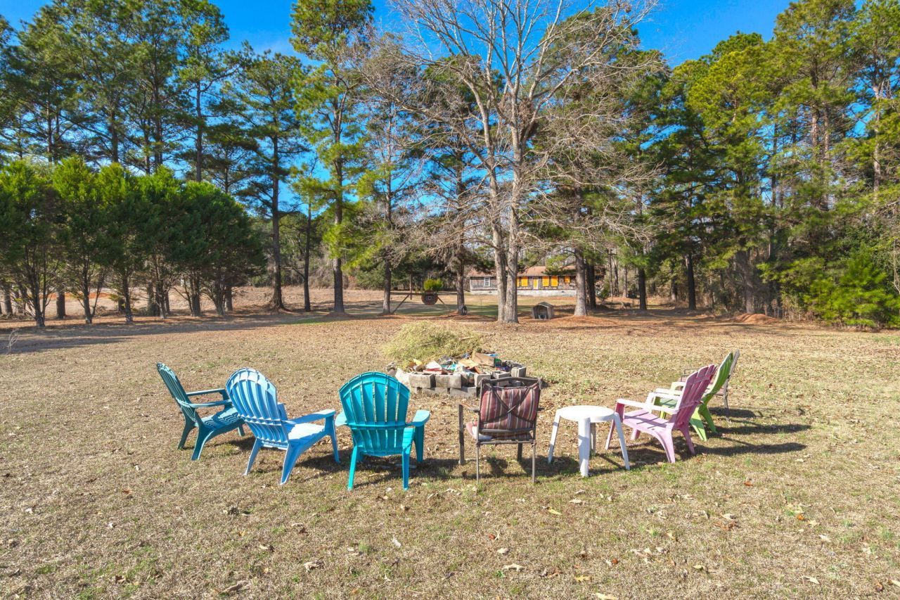 328 Rodeo Drive Photo 35