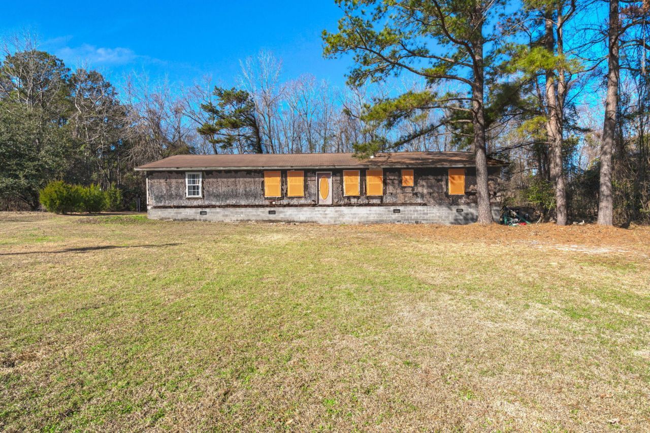 328 Rodeo Drive Photo 36