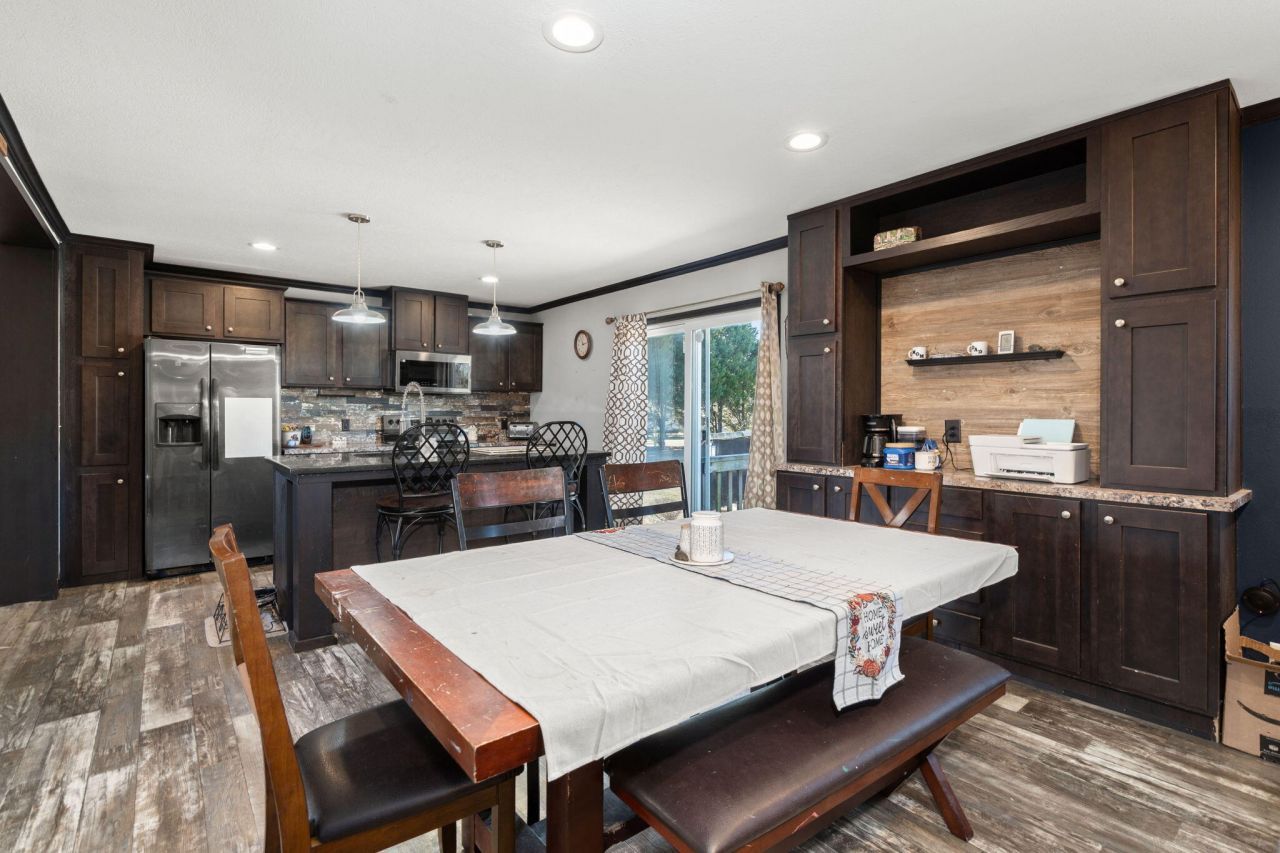 328 Rodeo Drive Photo 7