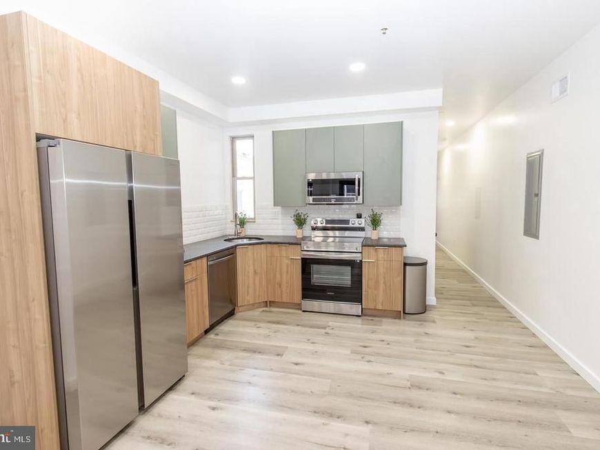 2119 N 18th Street, Philadelphia, PA 19121 Main Photo
