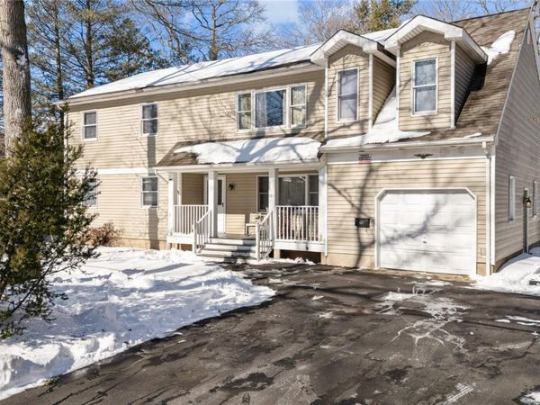 165 5th Street, Saint James, NY 11780