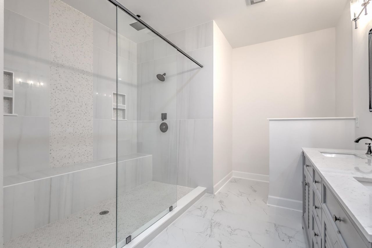 47 Japonica Pl. Photo 13