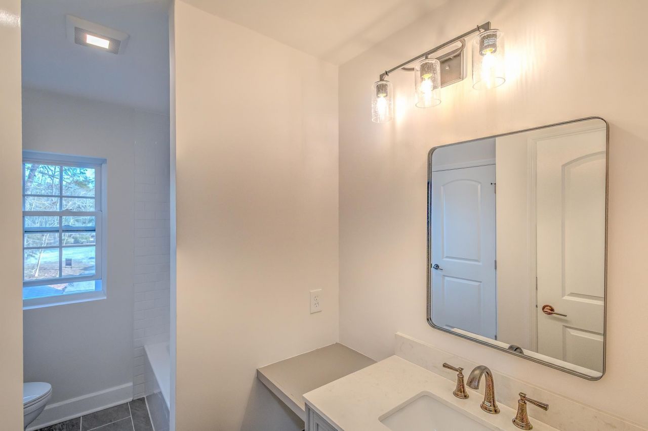 47 Japonica Pl. Photo 25