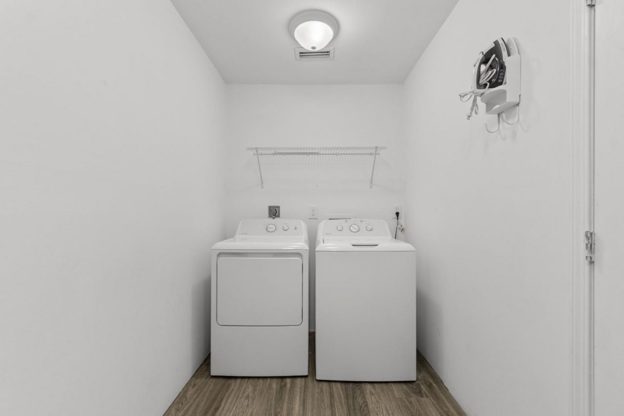 1005 28th Ave. S Photo 27