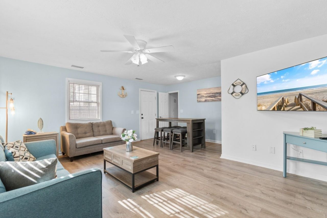 1005 28th Ave. S Photo 3