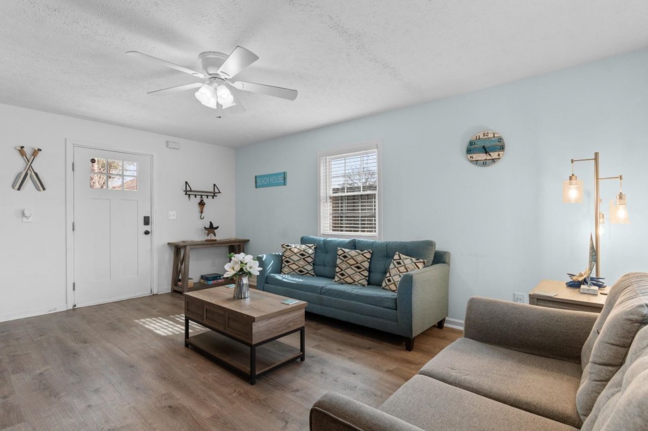 1005 28th Ave. S Photo 5