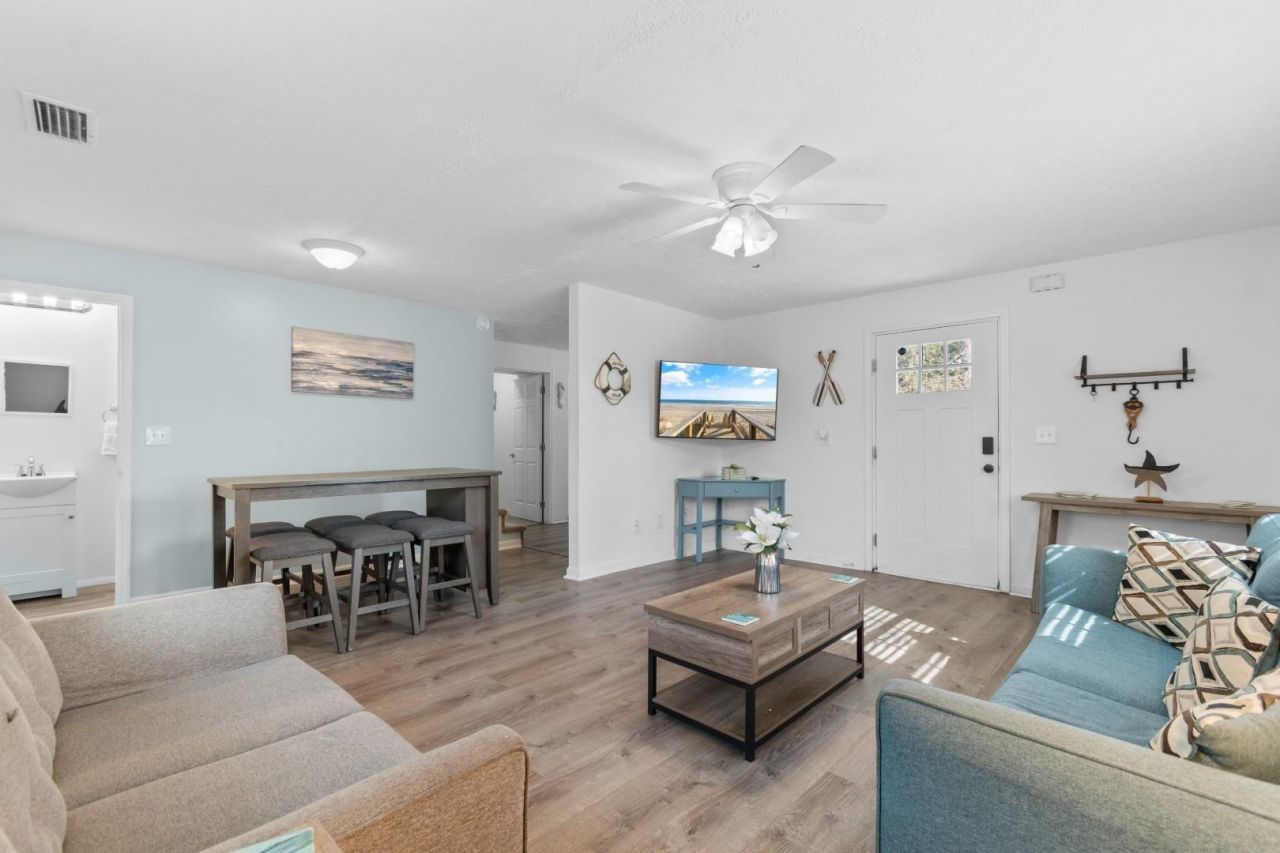 1005 28th Ave. S Photo 8