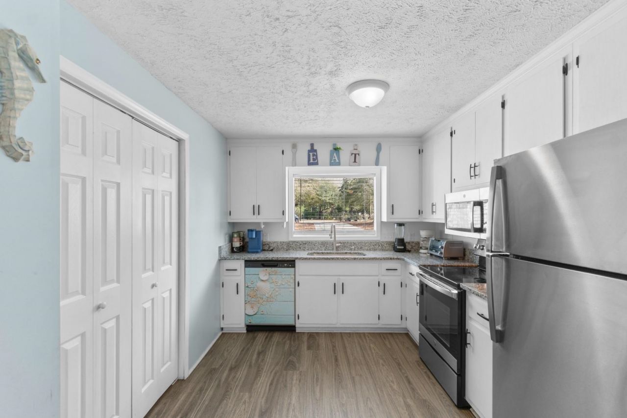 1005 28th Ave. S Photo 9