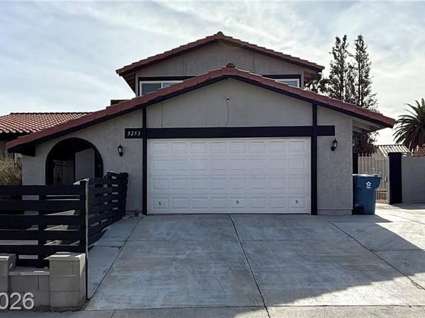 5253 Cartaro Drive, Las Vegas, NV 89103