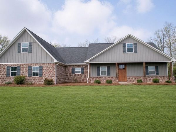 185 Titus Cv., Mooreville, MS 38857