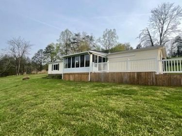 3091 State Street, Gassaway, WV 26624