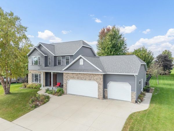 5005 Scenic Oak Drive SW, Rochester, MN 55902