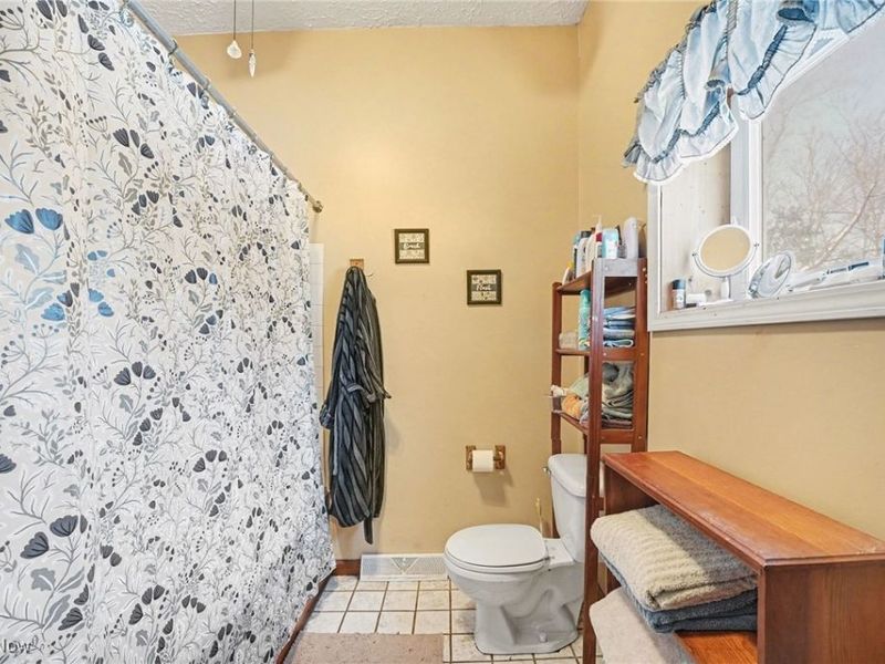 436 Keefus Road, Conneaut, OH 44030 Photo 12