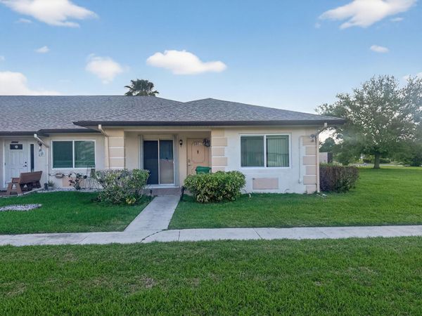 5852 Dream Court, Unit 35, Fort Pierce, FL 34982