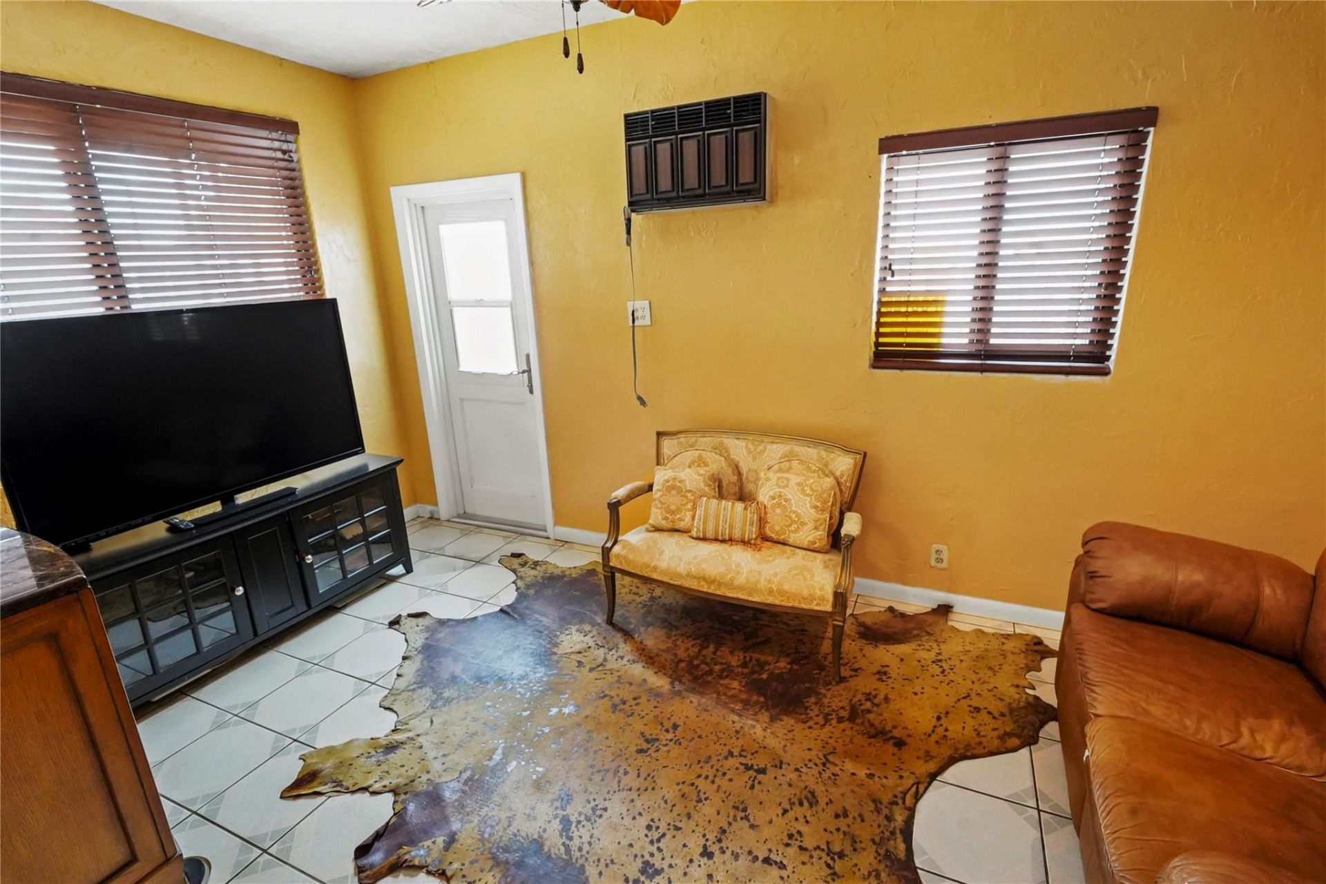 3155 NW 81st Terrace, Miami, FL 33147 Photo