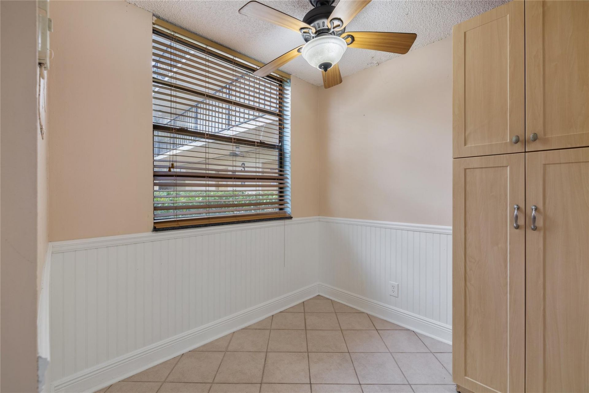 6190 Woodlands Boulevard, Unit 111, Tamarac, FL 33319 Photo