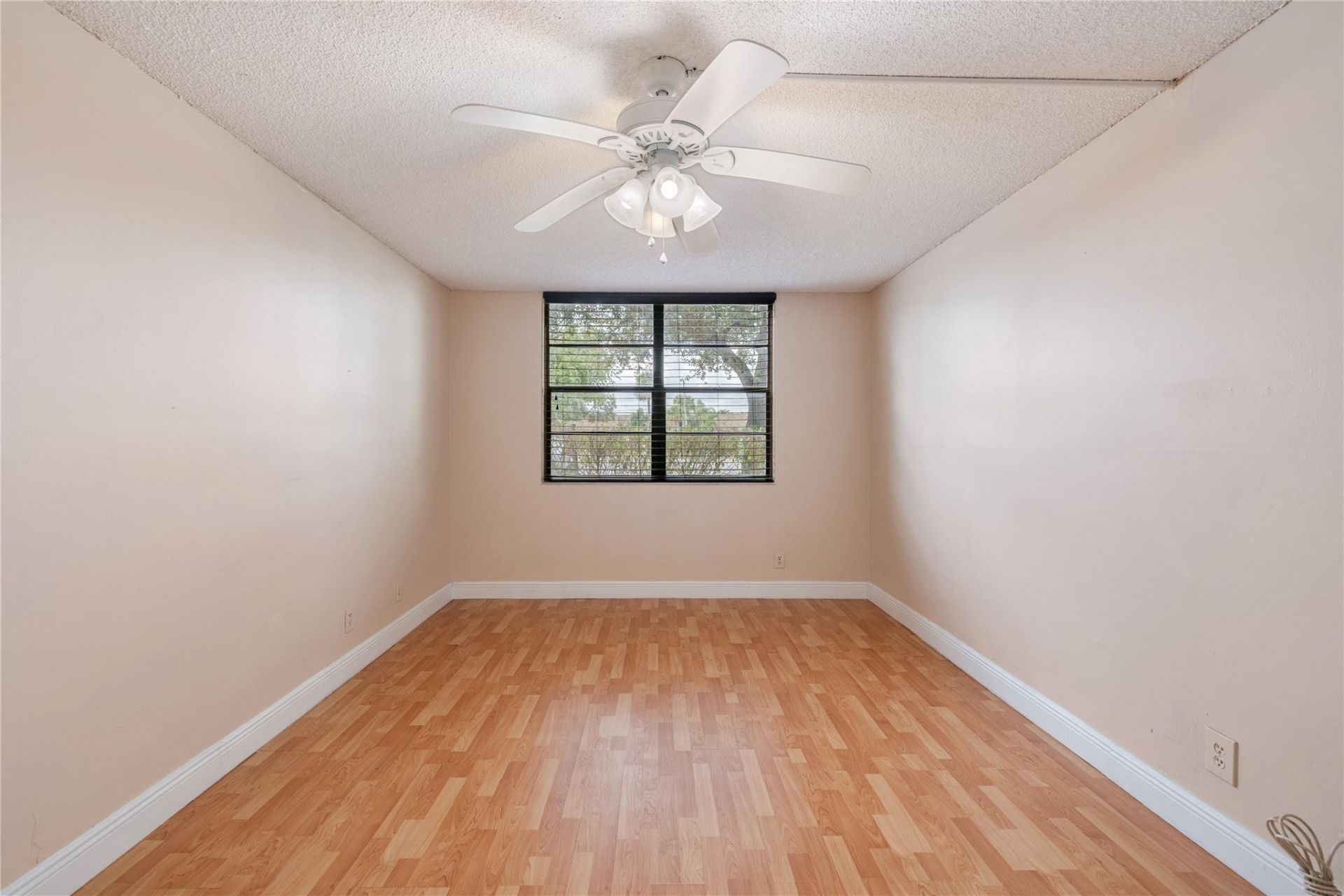 6190 Woodlands Boulevard, Unit 111, Tamarac, FL 33319 Photo