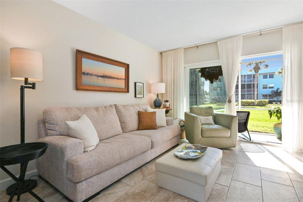 325 N Causeway, Unit 1020, New Smyrna Beach, FL 32169 Photo