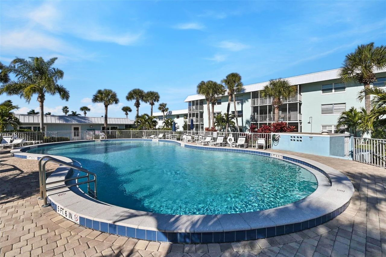 325 N Causeway, Unit 1020, New Smyrna Beach, FL 32169 Photo