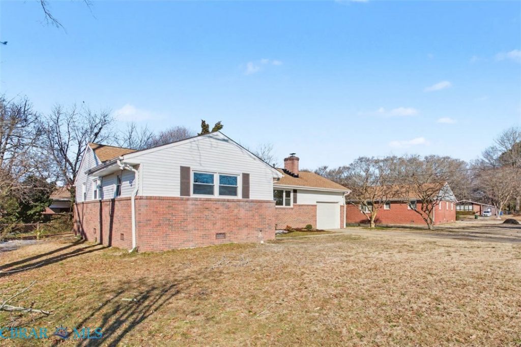 6 Barron Drive, Newport News, VA 23608 Main Photo